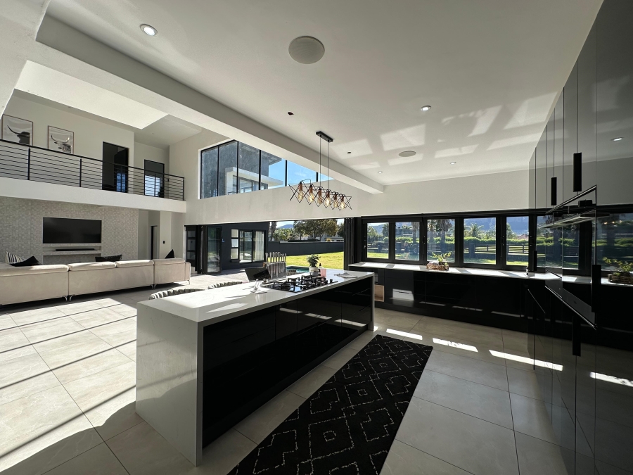 4 Bedroom Property for Sale in The Islands Estates North West